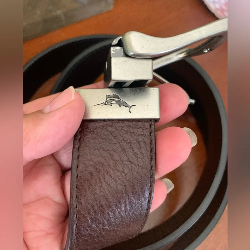 Tommy Bahama Leather Reversible Belt Mens XL Casual